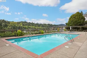 637 SE Linn St, Portland, OR 97202 - Photo 3