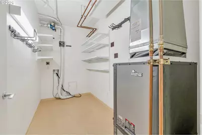 3601 S River Pkwy #219, Portland, OR 97239 - Photo 17
