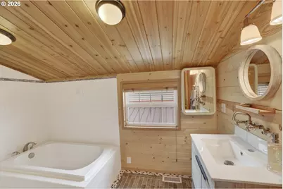 13022 NW Marina Way #6, Portland, OR 97231 - Photo 25