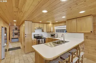 13022 NW Marina Way, Portland, OR 97231 - Photo 13