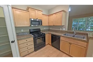 1248 SE Bianca St, Hillsboro, OR 97123 - Photo 9