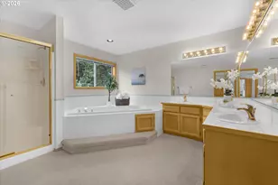 1514 NE Marine Dr, Portland, OR 97211 - Photo 31