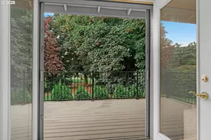 1514 NE Marine Dr, Portland, OR 97211 - Photo 9