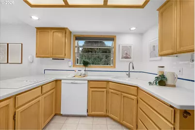 1514 NE Marine Dr, Portland, OR 97211 - Photo 15