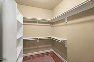 9904 NW Wayne Ln, Portland, OR 97229 - Photo 17