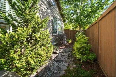 9904 NW Wayne Ln, Portland, OR 97229 - Photo 25