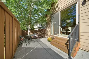 9904 NW Wayne Ln, Portland, OR 97229 - Photo 23