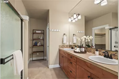 9904 NW Wayne Ln, Portland, OR 97229 - Photo 15