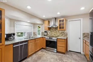 3910 NE Burtonwood Ct, Vancouver, WA 98682 - Photo 5