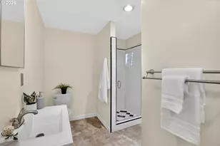 8 SW Alice St, Portland, OR 97219 - Photo 21