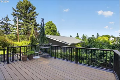 8 SW Alice St, Portland, OR 97219 - Photo 29