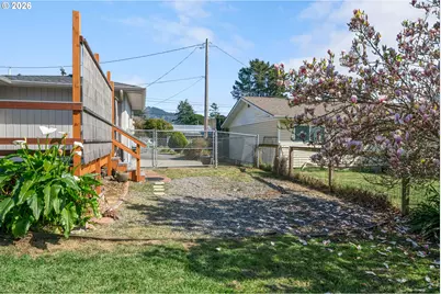 221 Alder St, Brookings, OR 97415 - Photo 37