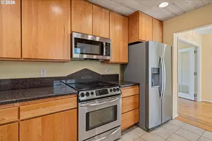 221 Alder St, Brookings, OR 97415 - Photo 13