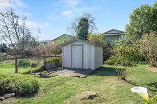 221 Alder St, Brookings, OR 97415 - Photo 33