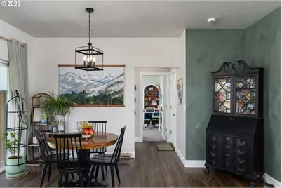 3400 NW 11th Ct, Redmond, OR 97756 - Photo 9