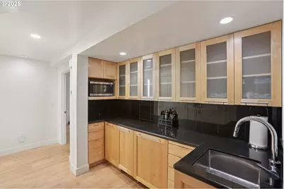 4786 SW Elm Ln, Portland, OR 97221 - Photo 17