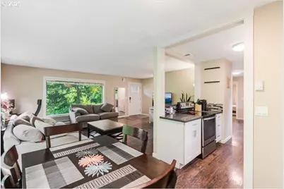 6926 SE Deardorff Rd, Portland, OR 97236 - Photo 9