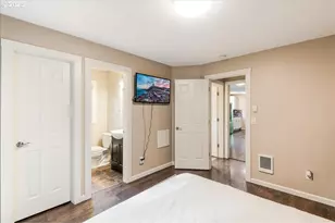 6926 SE Deardorff Rd, Portland, OR 97236 - Photo 19