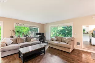 6926 SE Deardorff Rd, Portland, OR 97236 - Photo 7