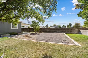 1049 W Hartley Ave, Hermiston, OR 97838 - Photo 27