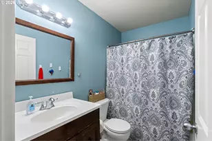 1049 W Hartley Ave, Hermiston, OR 97838 - Photo 17