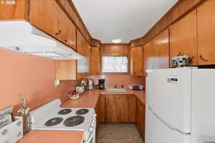 650 Franklin Ave, Bandon, OR 97411 - Photo 35