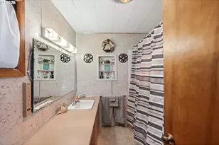 650 Franklin Ave, Bandon, OR 97411 - Photo 37