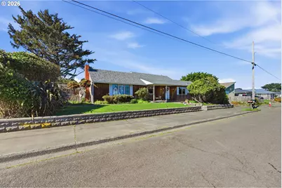 650 Franklin Ave, Bandon, OR 97411 - Photo 45