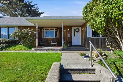 650 Franklin Ave, Bandon, OR 97411 - Photo 1