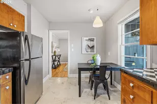 9218 SE Washington St, Portland, OR 97216 - Photo 13
