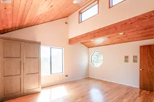 24691 Hall Rd, Cheshire, OR 97419 - Photo 15