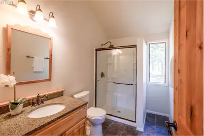 24691 Hall Rd, Cheshire, OR 97419 - Photo 17