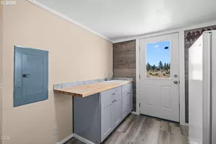 5810 NW Odin Falls Way, Redmond, OR 97756 - Photo 17