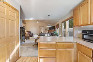 12820 NE 42nd St, Vancouver, WA 98682 - Photo 9