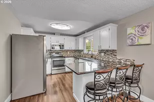 821 Johnson St, Woodburn, OR 97071 - Photo 17