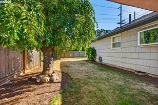 7511 SE Harmony Rd, Milwaukie, OR 97222 - Photo 27