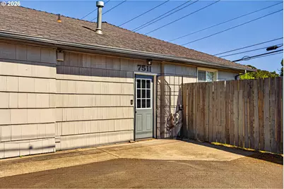 7511 SE Harmony Rd, Milwaukie, OR 97222 - Photo 3