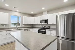 203 4th, Moro, OR 97039 - Photo 5