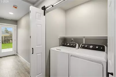 203 4th, Moro, OR 97039 - Photo 27