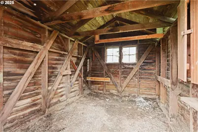 203 4th, Moro, OR 97039 - Photo 37