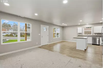 203 4th, Moro, OR 97039 - Photo 9