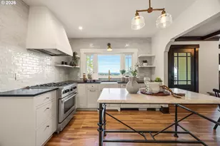 4323 SW Hamilton Terrace, Portland, OR 97239 - Photo 9