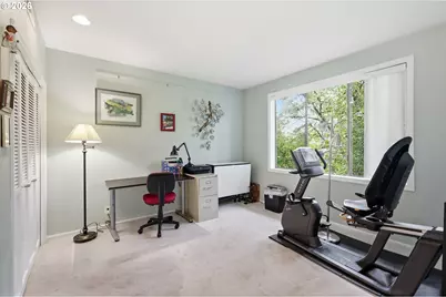 690 Wimbledon Ct, Eugene, OR 97401 - Photo 23