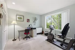 690 Wimbledon Ct, Eugene, OR 97401 - Photo 23