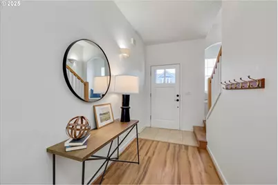 1422 NE 18th Pl, Canby, OR 97013 - Photo 5