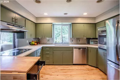 410 Studebaker Spur 2, Castle Rock, WA 98611 - Photo 11