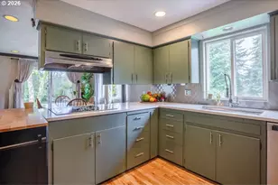 410 Studebaker Spur 2, Castle Rock, WA 98611 - Photo 13