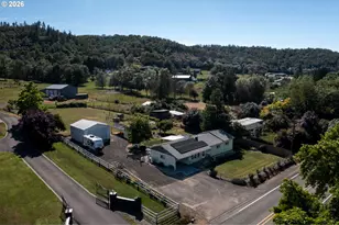 695 Glengary Loop Rd, Roseburg, OR 97470 - Photo 1