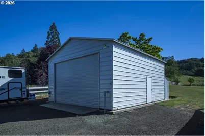 695 Glengary Loop Rd, Roseburg, OR 97470 - Photo 31