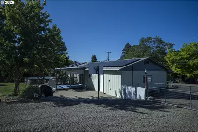695 Glengary Loop Rd, Roseburg, OR 97470 - Photo 25